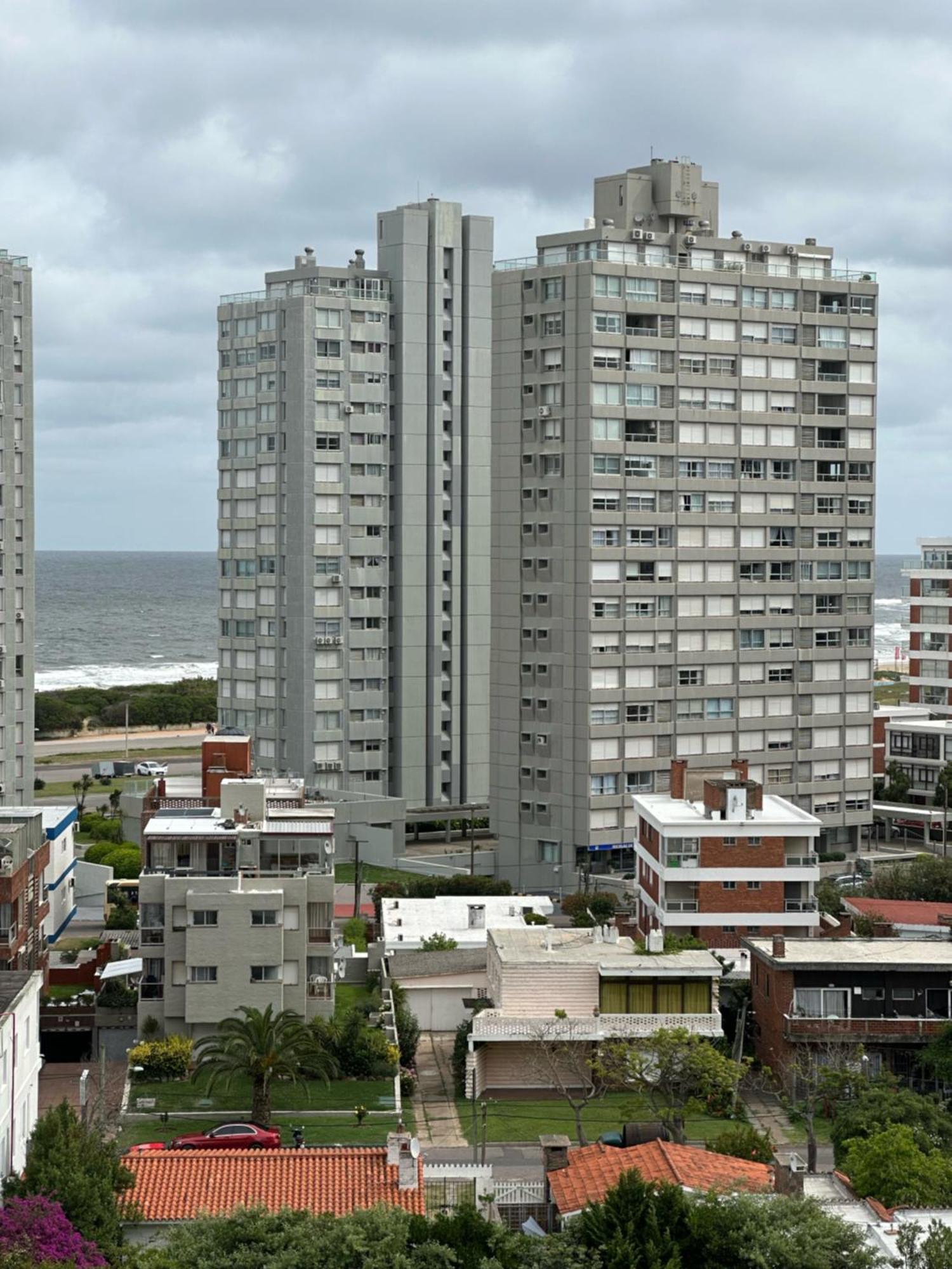 Hermoso Apartamento, Torre De Categoria Long Beach, En La Mejor Ubicacion De Пунта-дель-Есте Екстер'єр фото