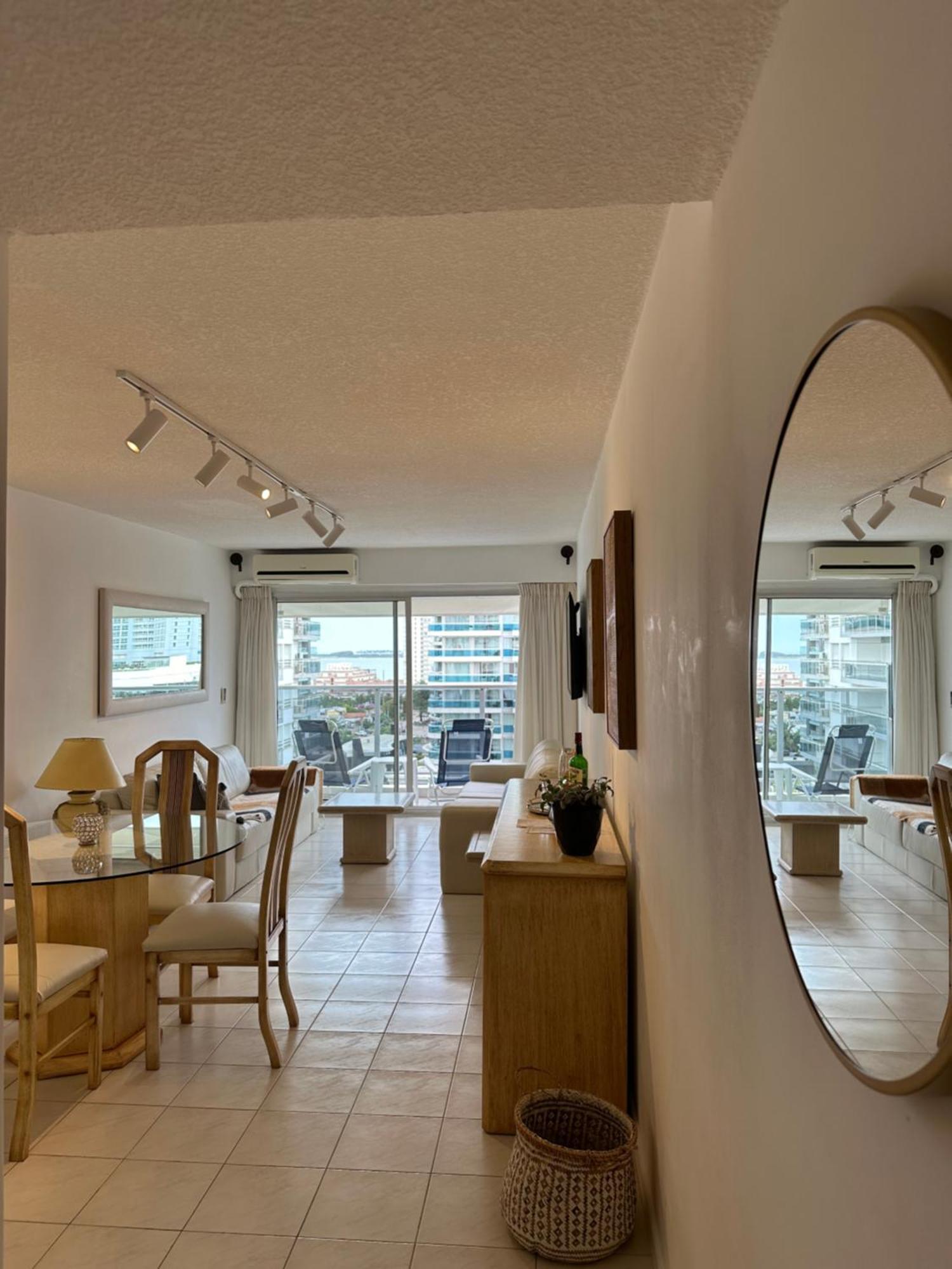 Hermoso Apartamento, Torre De Categoria Long Beach, En La Mejor Ubicacion De Пунта-дель-Есте Екстер'єр фото